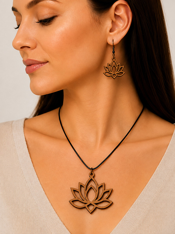 Lotus Desen mdf ceviz kaplama  kolye ve küpe takımı + kutu